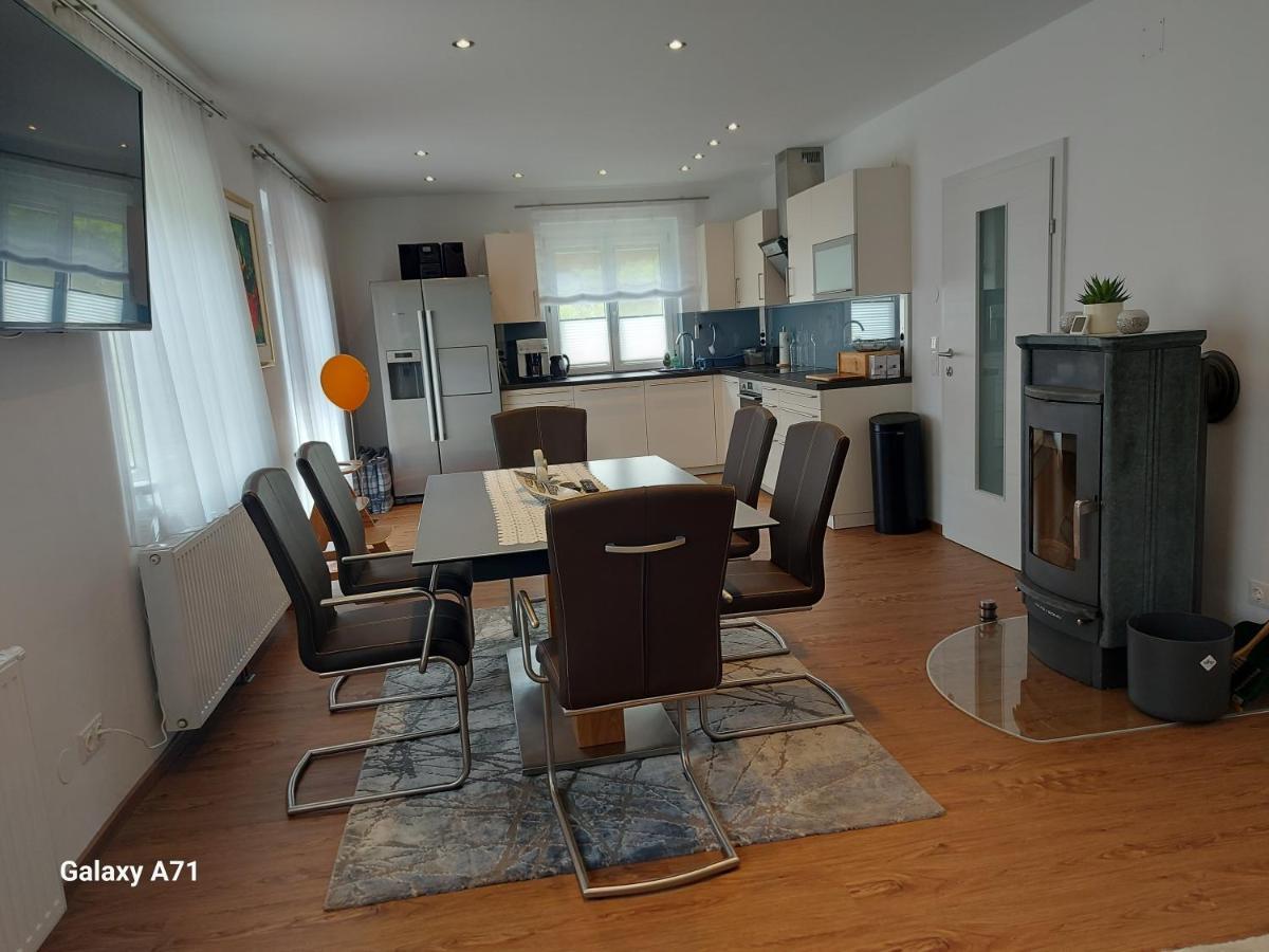 Ferienhaus Kaethe Klagenfurt am Woerthersee Dış mekan fotoğraf